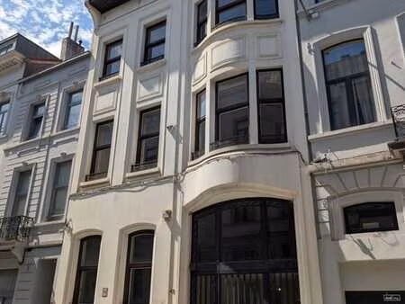 à vendre : hôtel particulier avec 6 unités autorisées