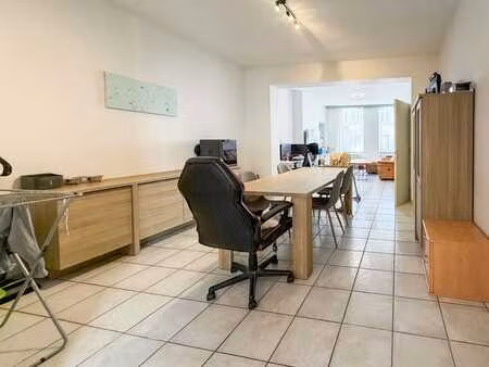 appartement 2 ch. avec terrasse et garage au centre-ville