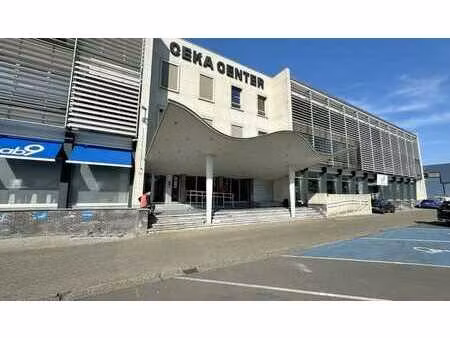 beau bureau prêt à l'emploi à louer au ceka center à anvers