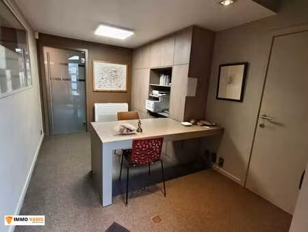 location - bureau lubbeek - 2 400 €/mois