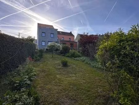 bierges - maison 3 façades completement renovée