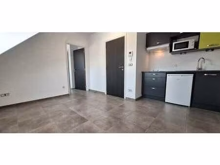 namur-centre / quartier croisiers / appart. pour 1 personne