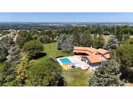maison de luxe à vendre à lacroix-falgarde