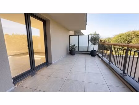 port de perros  résidence livrée  t3 traversant grande terrass