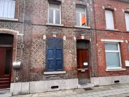 maison 2 facades a renover entierement