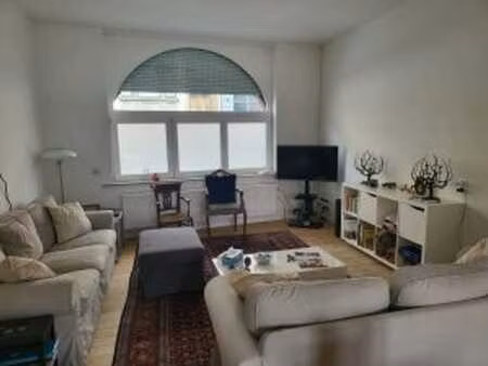 maison meublée 5 chambres et 2 salles de bain  remise à neuf