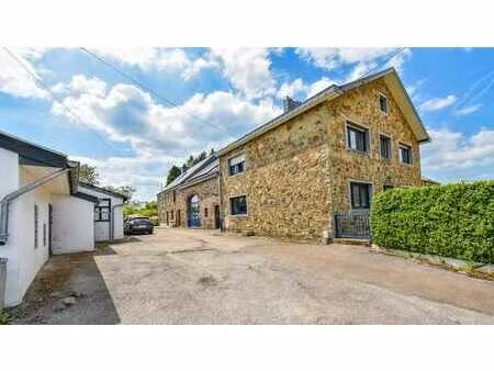 2 habitations - rare - 130m² + 310m² hab - 2183m² terrain