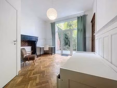 chambre étudiante à louer à tournai