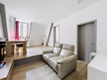 appartement proche de la grand place et des commerces ! libr