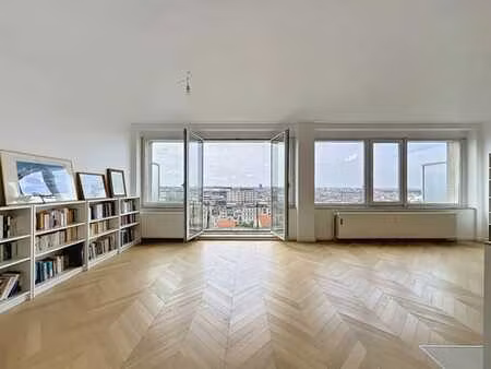 cinquantenaire - magnifique penthouse 3ch + garage