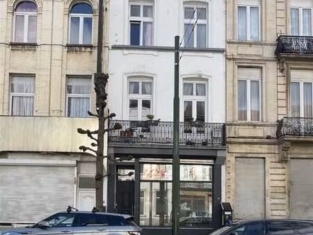 immeuble de rapport - maison de commerce et atelier arrière