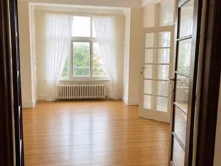 appartement lumineux 2 chambres avec balcon
