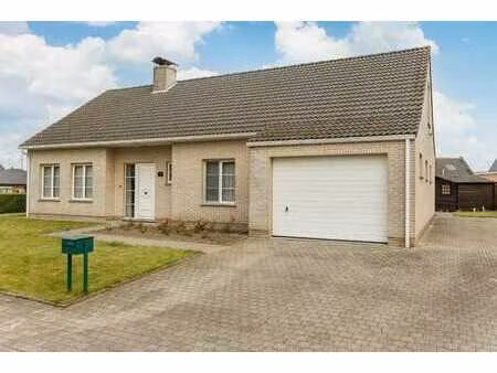 vrijstaande woning op perceel van 908 m².