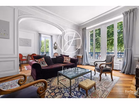 maison de luxe à vendre dans le quartier notre dame