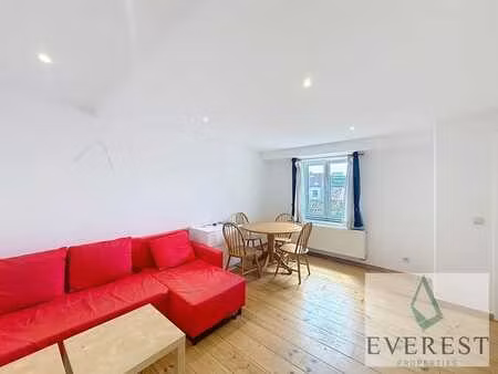 mérode- bel appartement non meuble une chambre