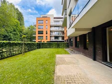 proche roodebeek - rez-de-chaussée avec terrasse et jardin !
