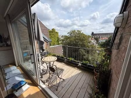 ? duplex 3 chambres + bureau — lumineux avec terrasse