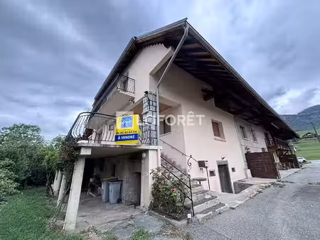 maison d'exception à vendre à mercury 73200- charme et tranquillité assurés
