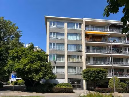 2 slaapkamer appartement met terras en staanplaats te wil...