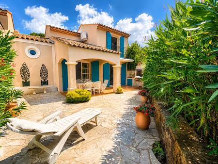 maison de luxe à vendre à la croix-valmer