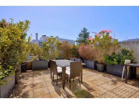 duplex de luxe à vendre dans le quartier la plaine des sablons
