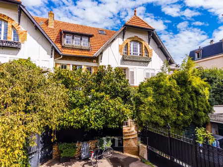 maison de luxe à vendre dans le quartier la plaine des sablons
