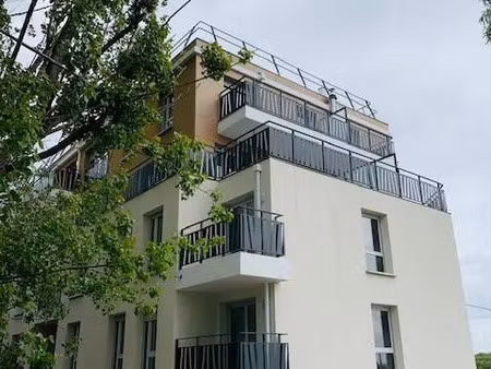 location appartement 2 pièces 42 m² à noisy-le-sec (93130)