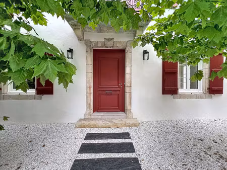 maison de luxe à vendre à arbonne