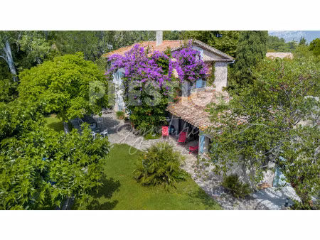 maison de luxe à vendre dans le quartier ouest