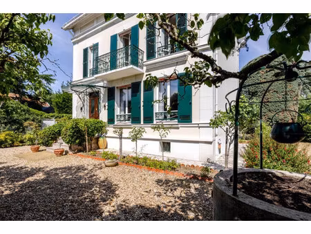 maison de luxe à vendre dans le quartier plateau thery-centre ancien