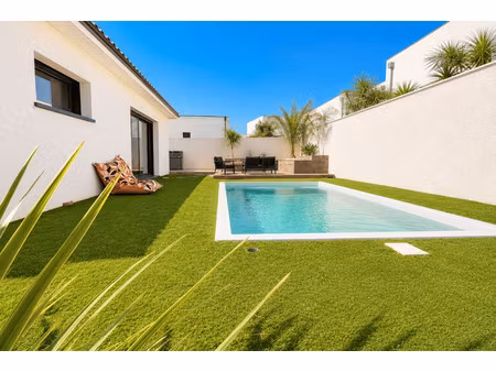 maison de luxe à vendre à sauvian