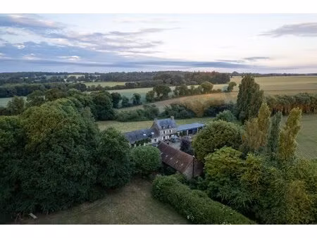 propriété de caractère en bretagne avec grand gîte  piscine et 1 6 hectare résidence...