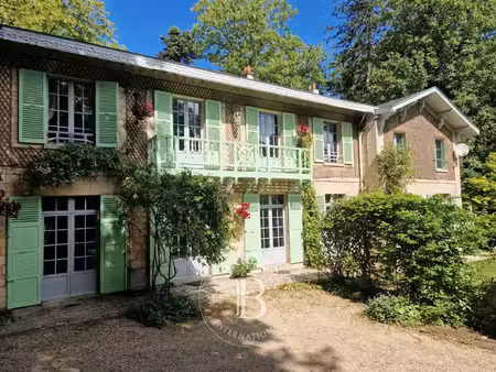 asnieres-sur-oise (95) - maison bourgeoise - piscine et parc arboré