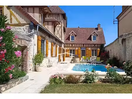 maison de charme avec piscine  garage et studio indépendant