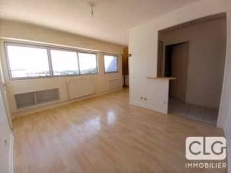 location appartement 2 pièces à quimper (29000) : à louer 2 pièces / 28m² quimper