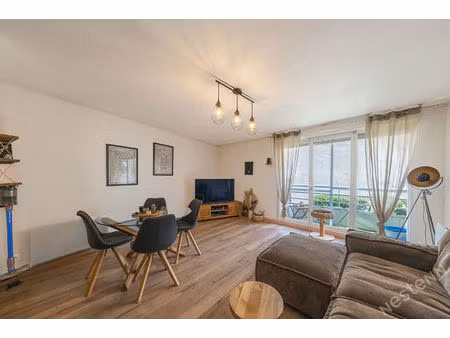 proche de la gare et du centre-ville à chalon sur saône  appartement t3 de 60.38 m² avec b