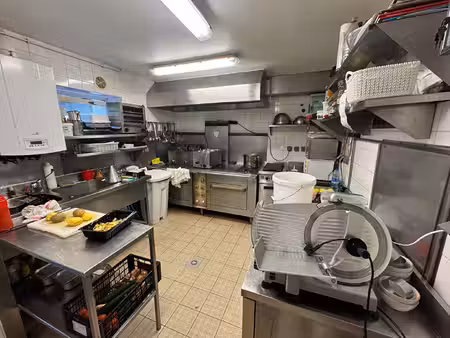 restaurant boissy l'aillerie 110 m²  8 mn de pontoise terrasse + appt de 48 m² en duplex