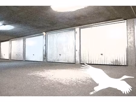 location parking 12 m² à marseille 7ème (13007)  150 €