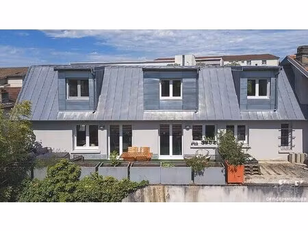 besancon - appartement t4 duplex - terrasse de 30 m²  parking privatif et esprit maison