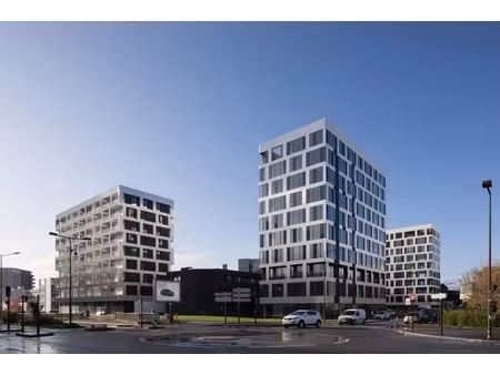 location bureaux 168 m² à 890 m²