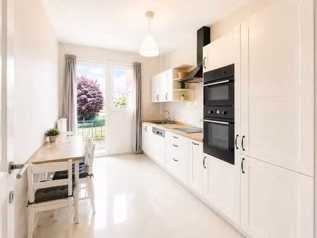 lumineux appartement 2 chambres quartier ulb / roosevelt