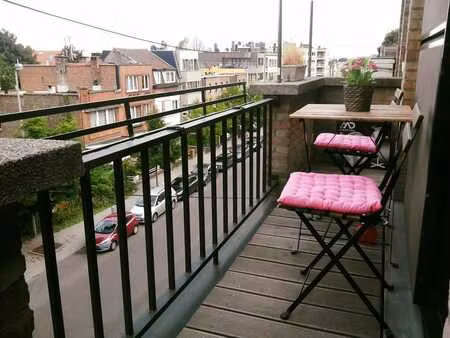 studio magnifique lumineux avec terrasse