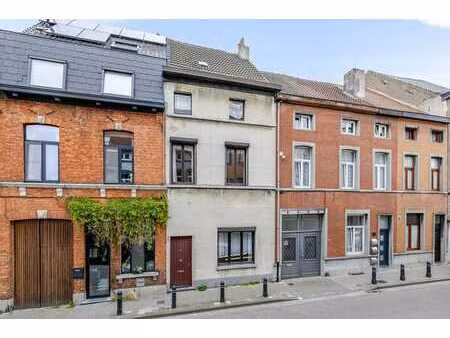 te renoveren woning  met 4 slaapkamers  centrum gent!