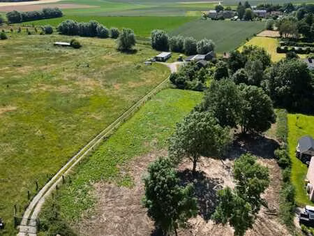 cap'houses : superbe terrain de 20a dans un cadre idyllique