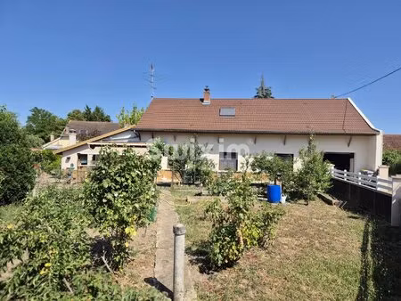 maison de plain pied entierement renovee