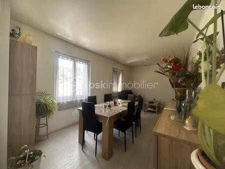 immeuble 11 pièces 244 m²