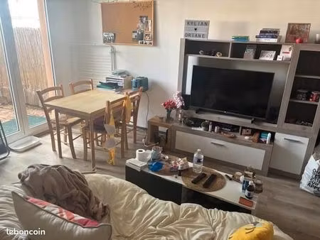 studio 1 pièce 35 m²
