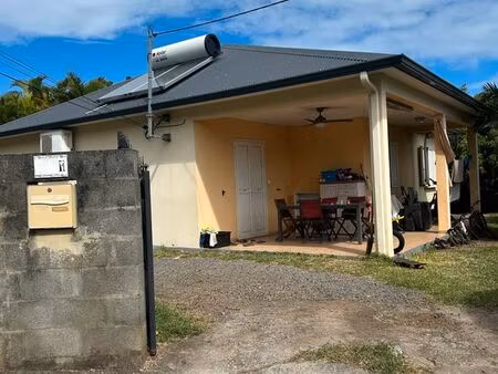 villa f4 non meublée avec jardin — terre rouge  saint-pierre