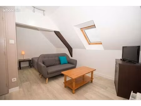 loue petit studio meublé à hennebont