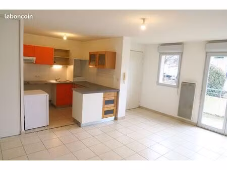 t2 à louer à nailloux